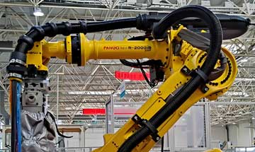 Case study of robot cable usage scenarios